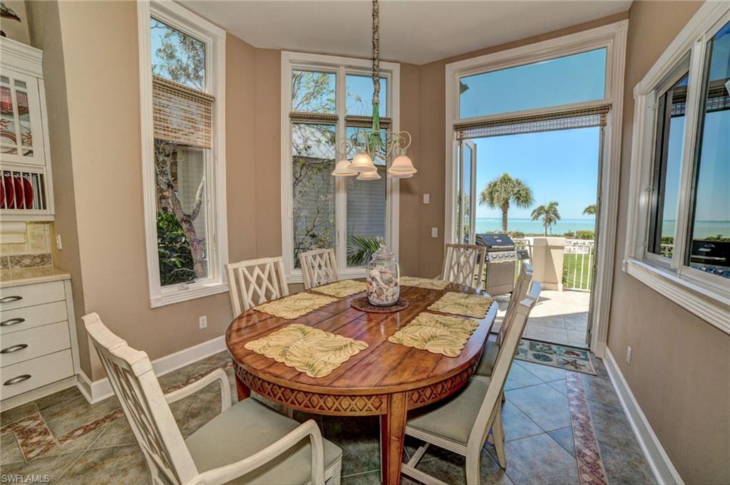 BAREFOOT BEACH - Residential