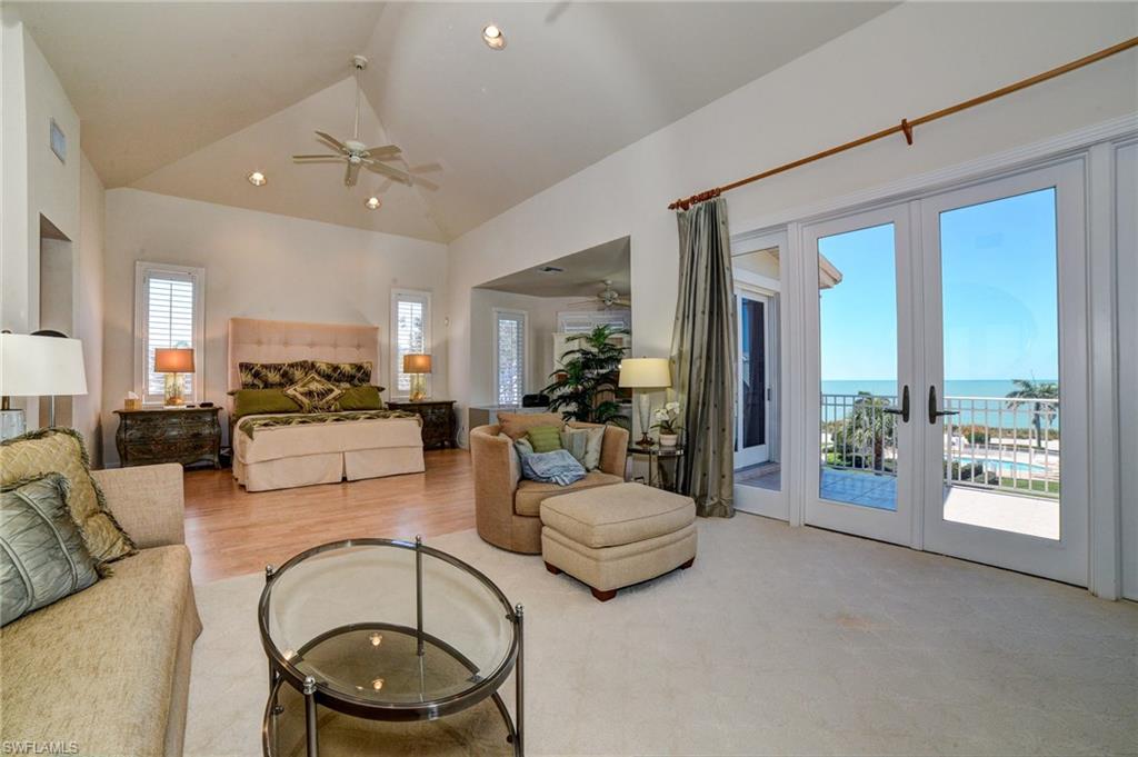 BAREFOOT BEACH - Residential