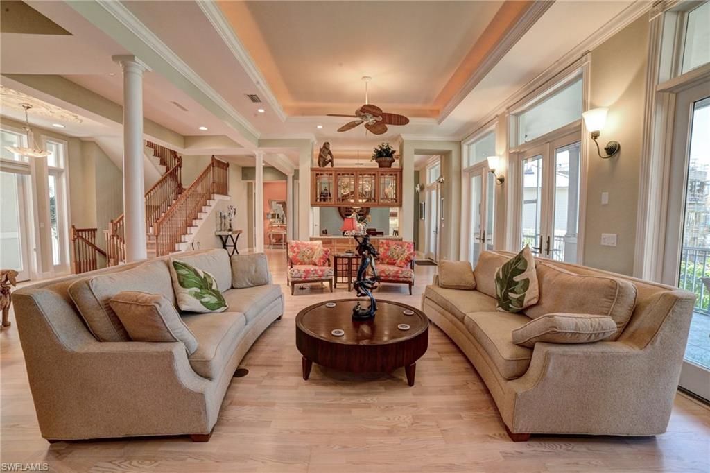 BAREFOOT BEACH - Residential