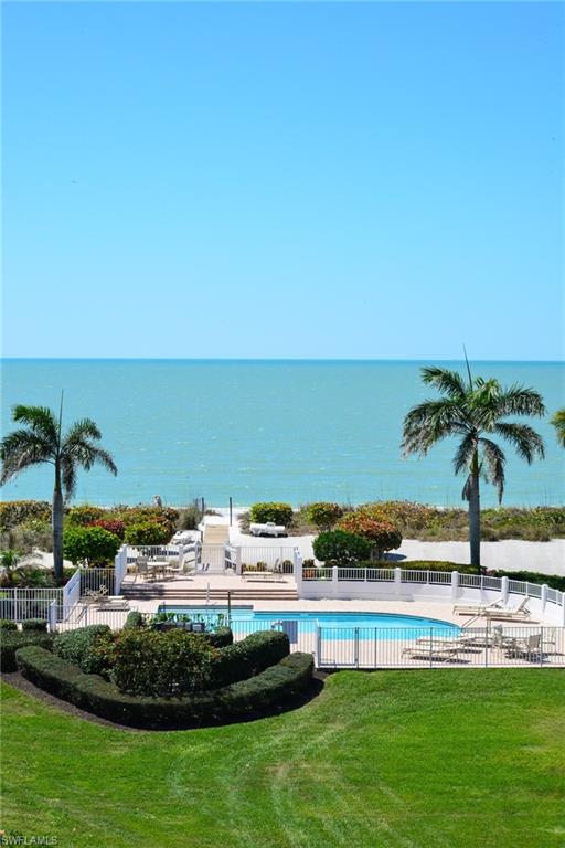 BAREFOOT BEACH - Residential