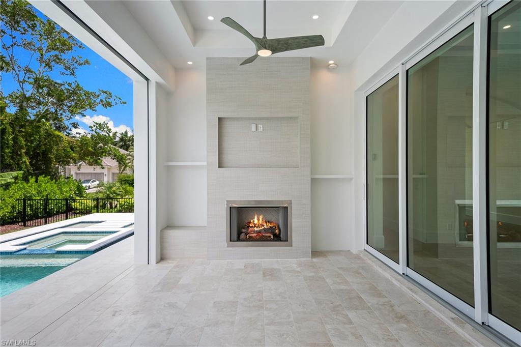 PARK SHORE - Residential