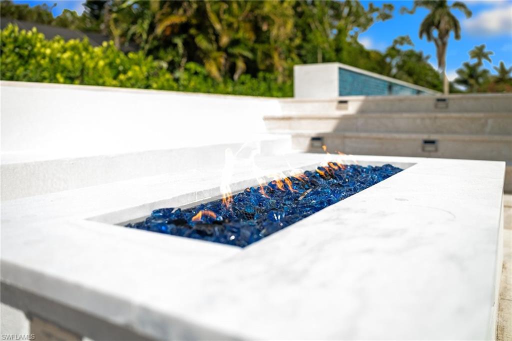 PARK SHORE - Residential