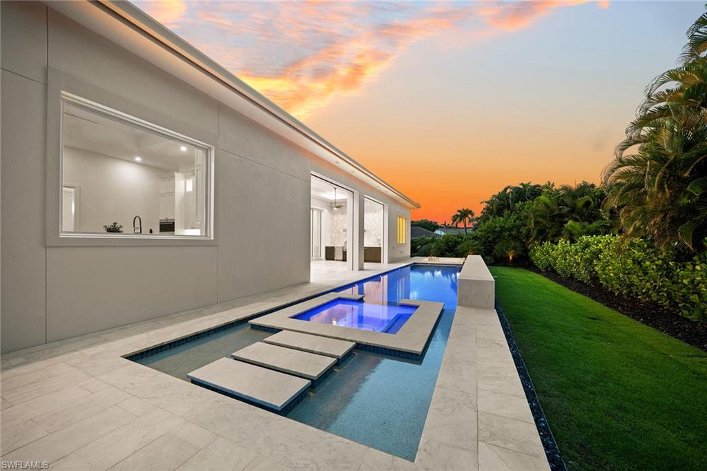 PARK SHORE - Residential