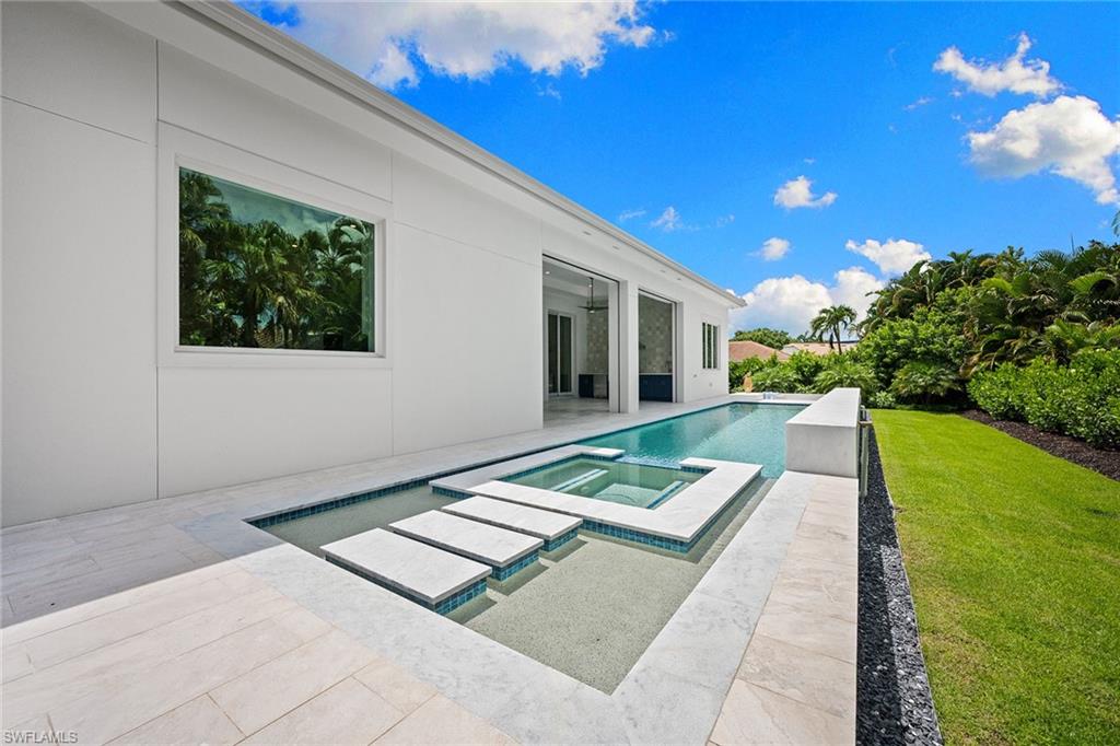 PARK SHORE - Residential