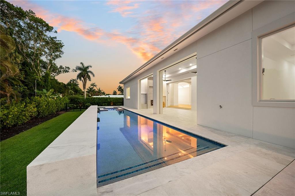 PARK SHORE - Residential