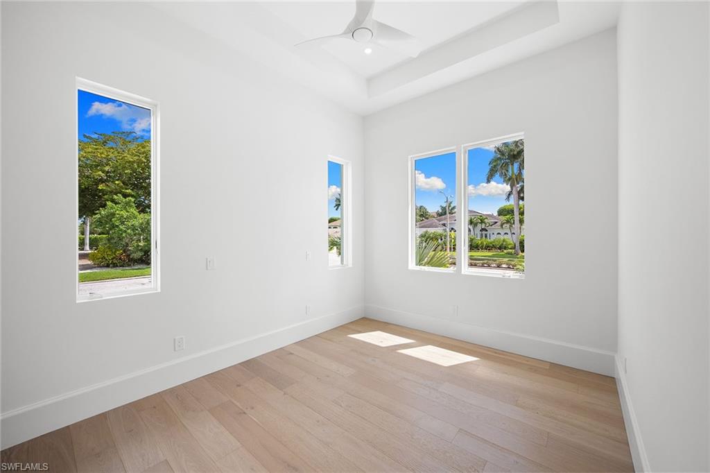 PARK SHORE - Residential