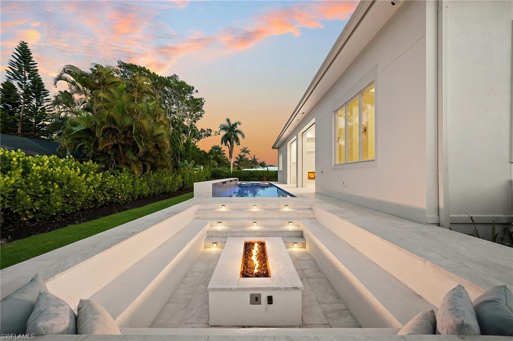 PARK SHORE - Residential