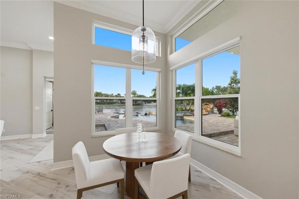 SATURNIA LAKES - Residential