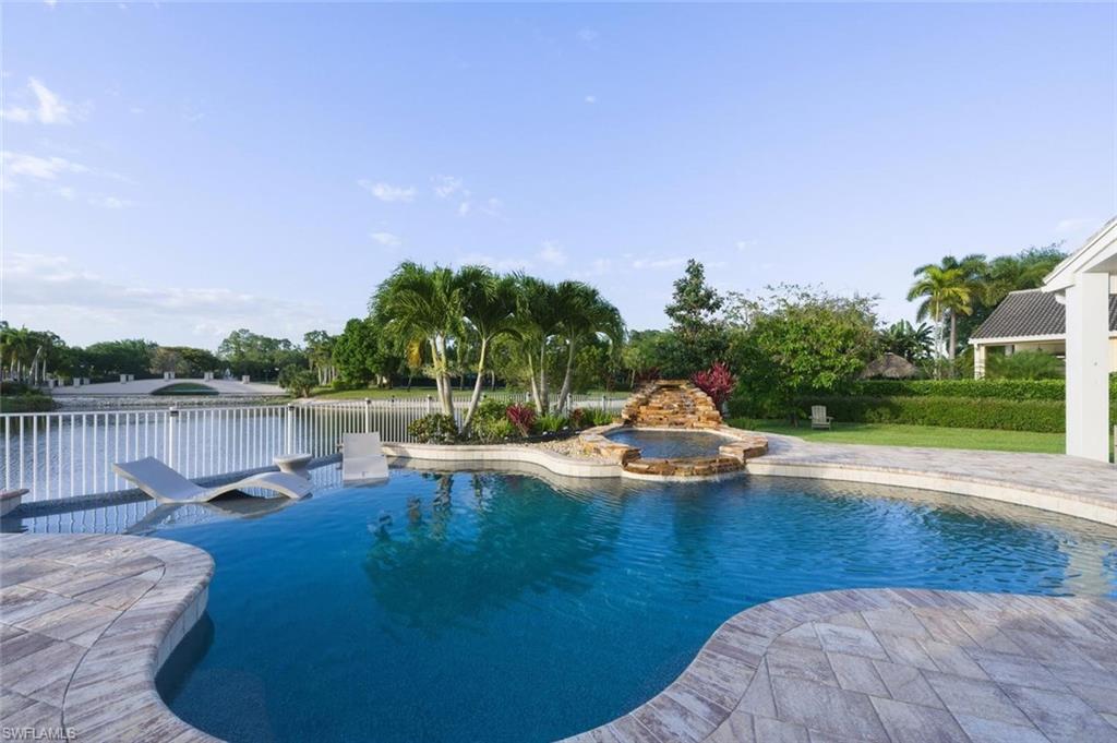 SATURNIA LAKES - Residential