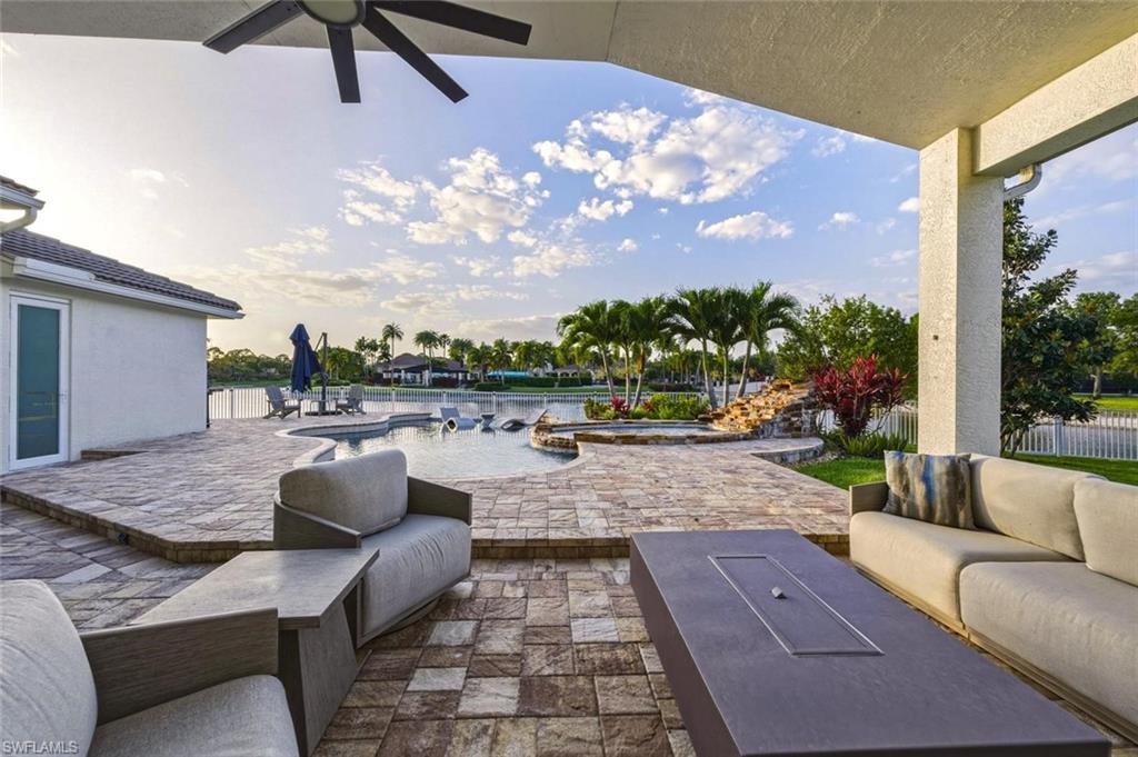 SATURNIA LAKES - Residential