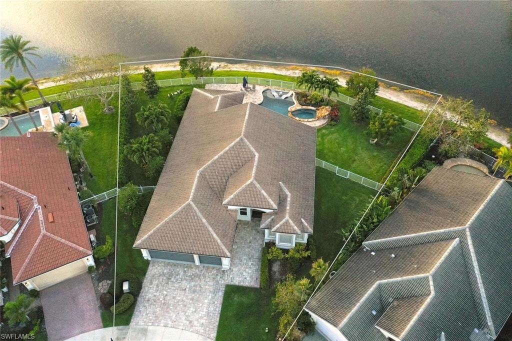 SATURNIA LAKES - Residential