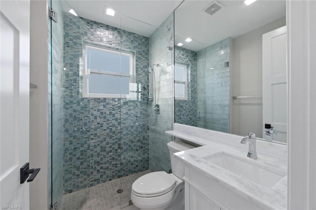 SATURNIA LAKES - Residential