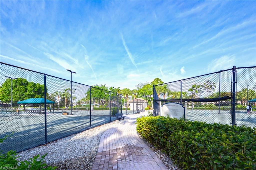 SATURNIA LAKES - Residential