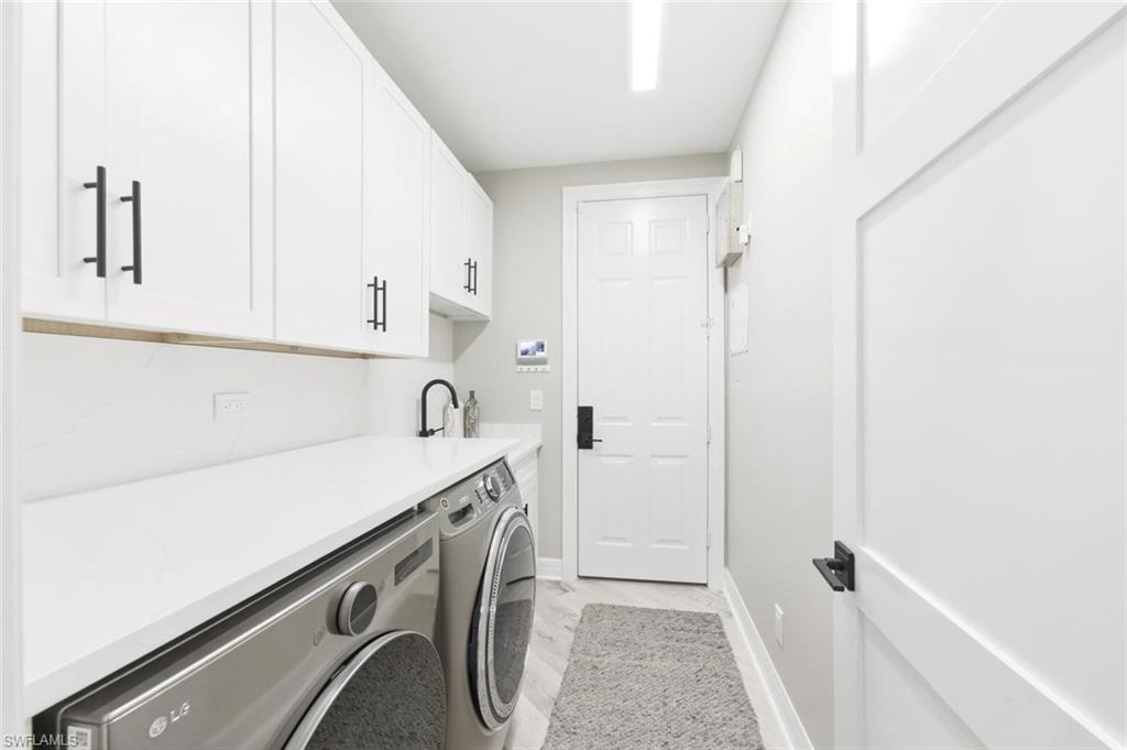 SATURNIA LAKES - Residential