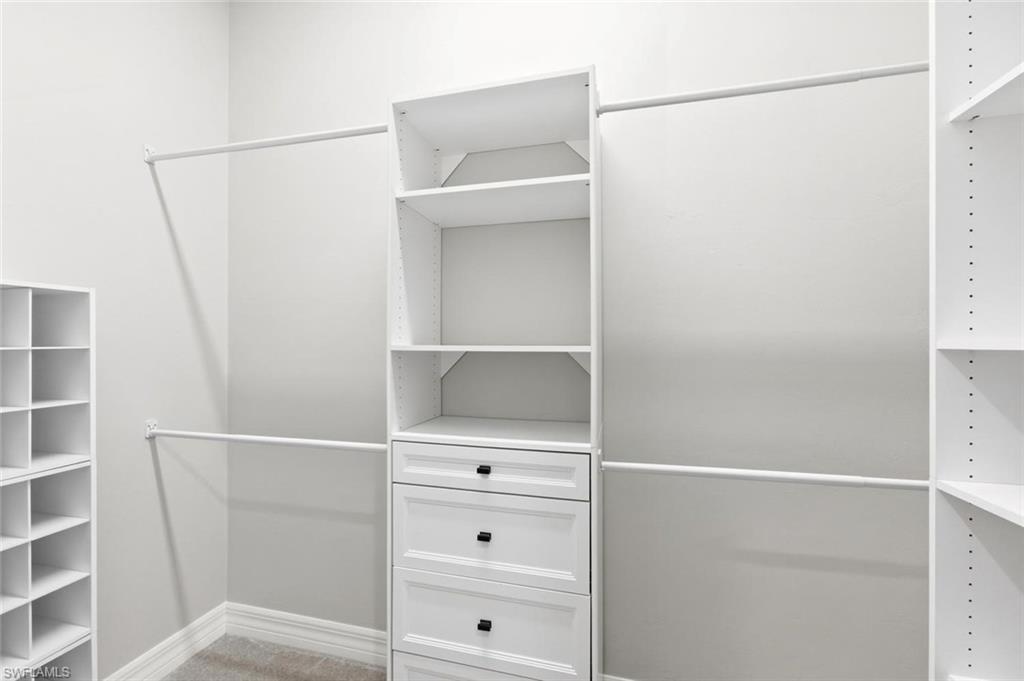 SATURNIA LAKES - Residential