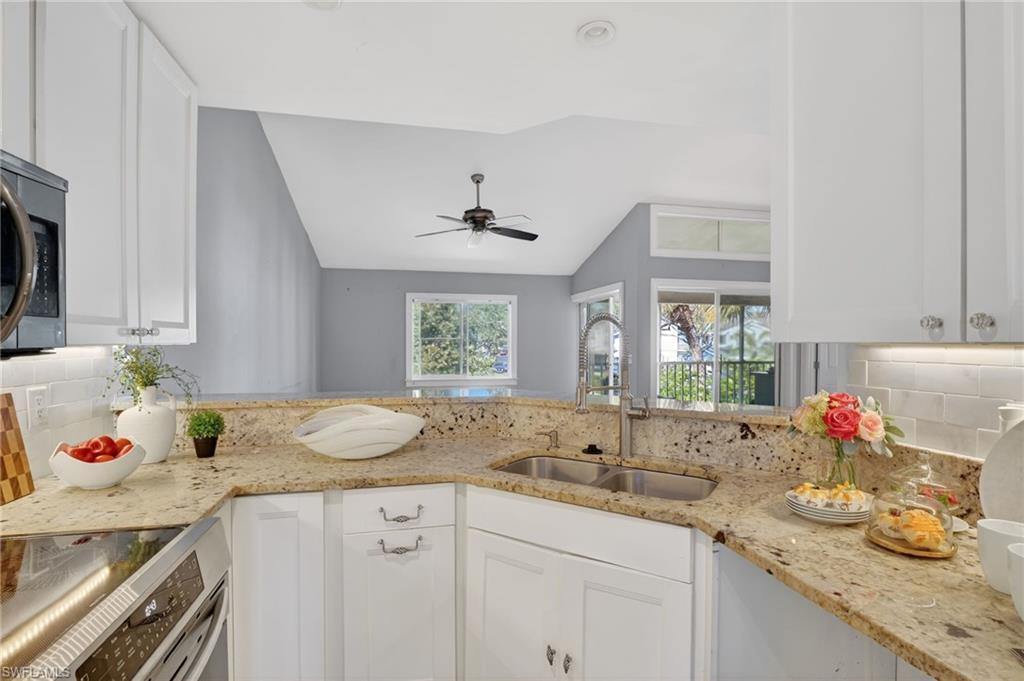 LAKESIDE GARDENS - Residential