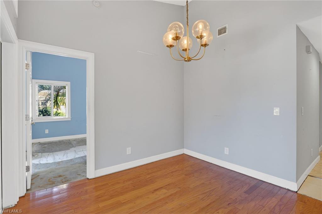 LAKESIDE GARDENS - Residential