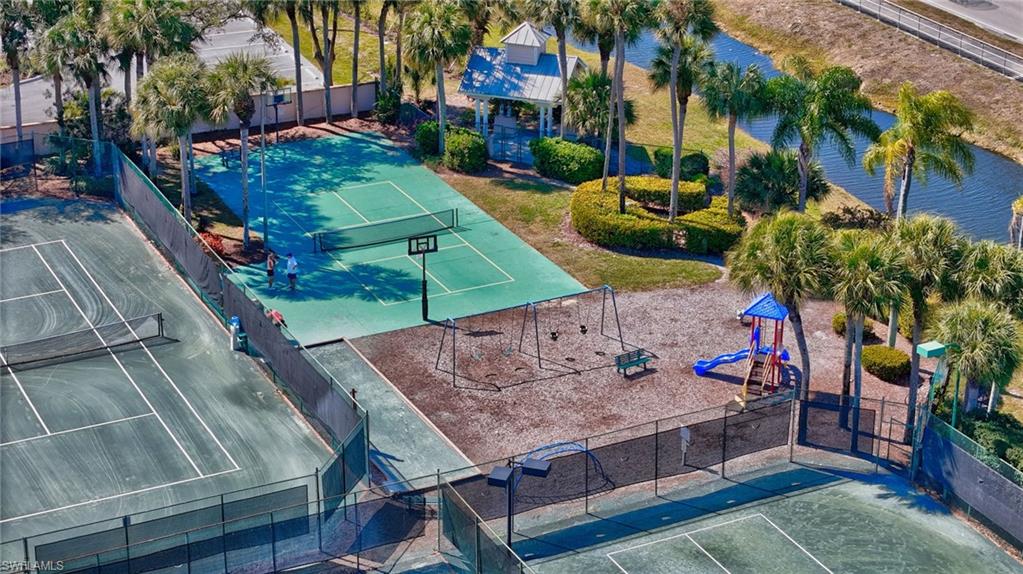 LAKESIDE GARDENS - Residential