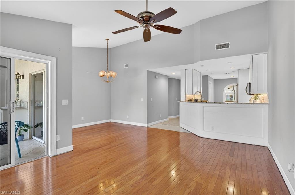 LAKESIDE GARDENS - Residential