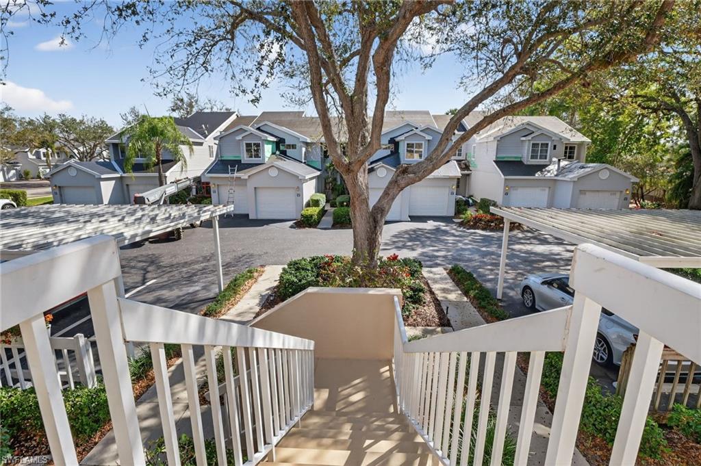 LAKESIDE GARDENS - Residential