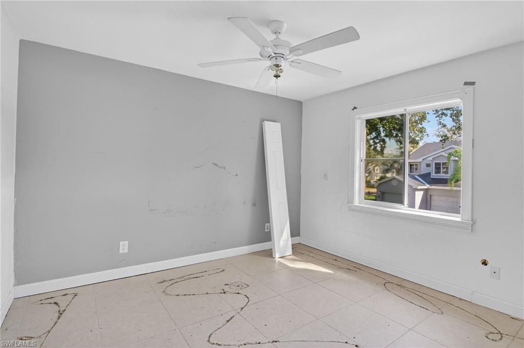 LAKESIDE GARDENS - Residential