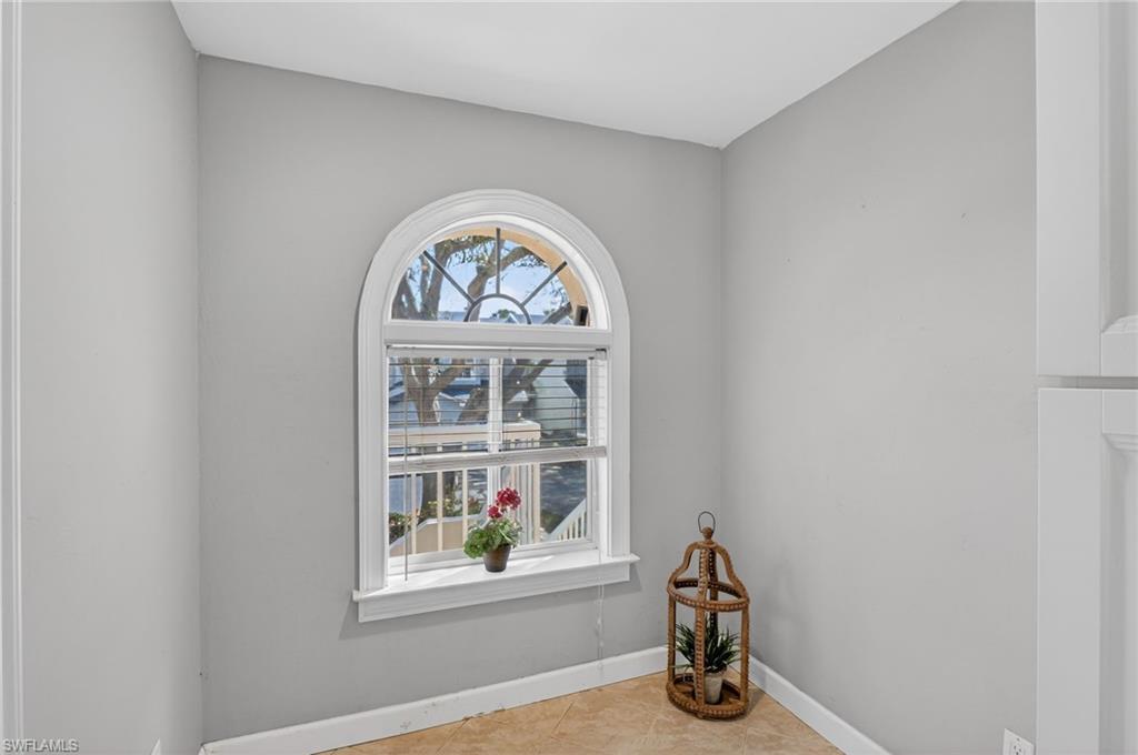 LAKESIDE GARDENS - Residential