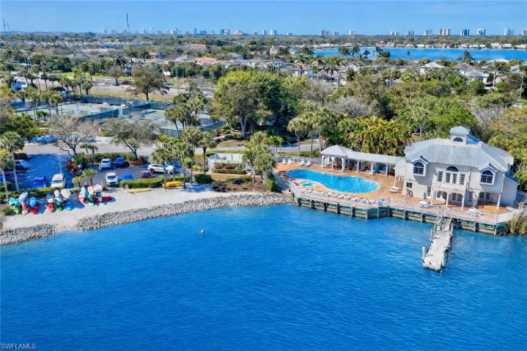 LAKESIDE GARDENS - Residential