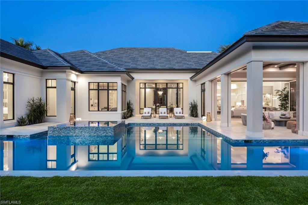 PELICAN BAY WOODS - Residential