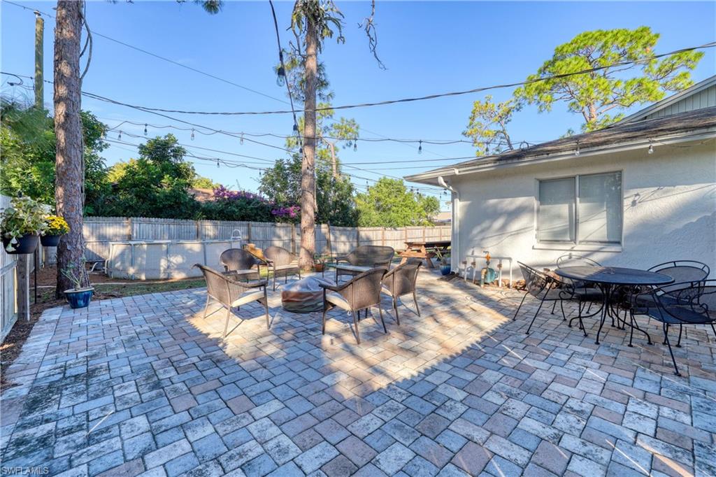 SAN CARLOS PARK - Residential