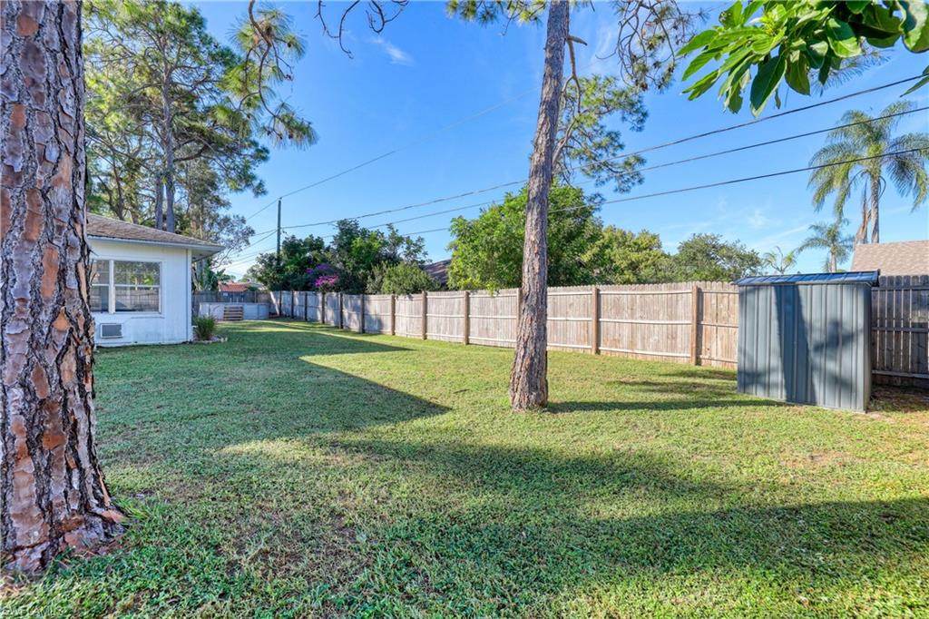 SAN CARLOS PARK - Residential