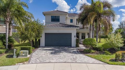 4172 Crescent CT NAPLES FL 34119