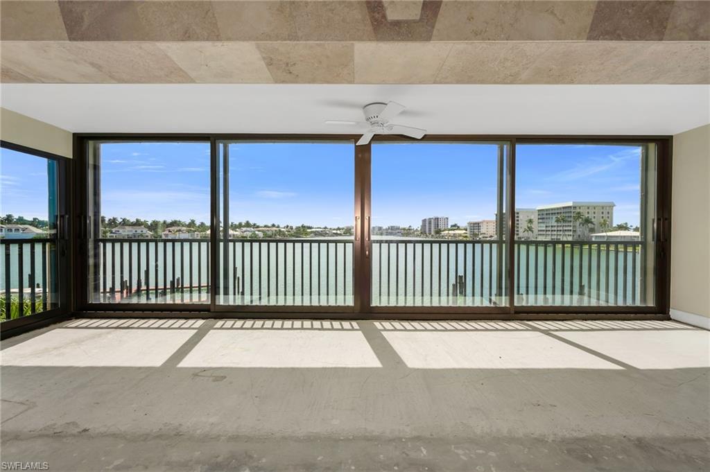222 Harbour DR 301