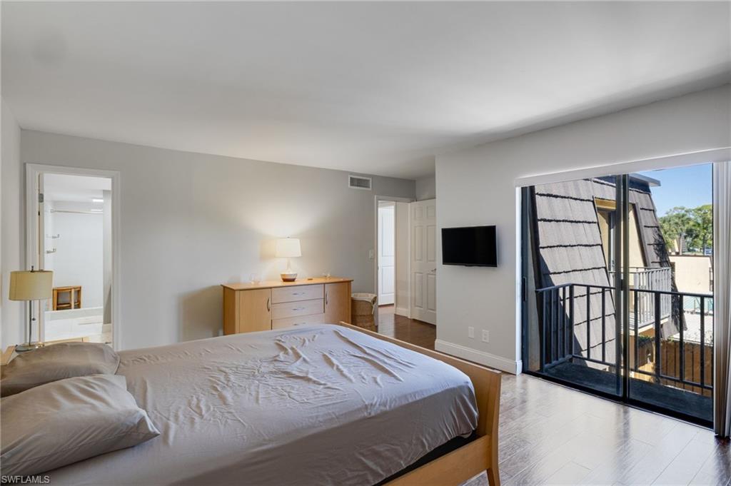 PARKWOODS TOWNHOUSE COMMUNITY - Residential