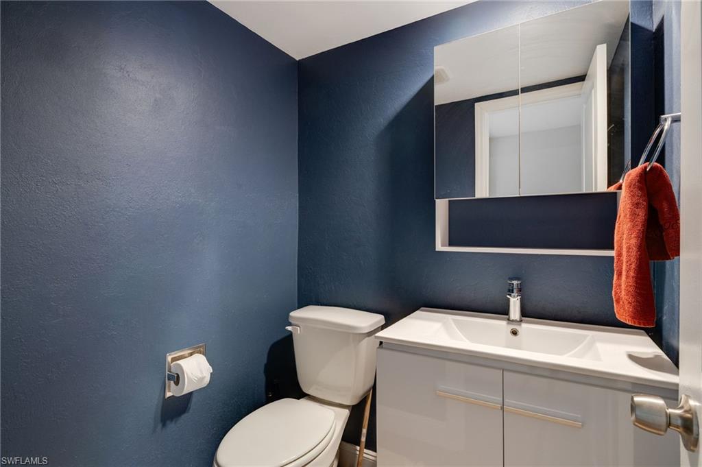 PARKWOODS TOWNHOUSE COMMUNITY - Residential