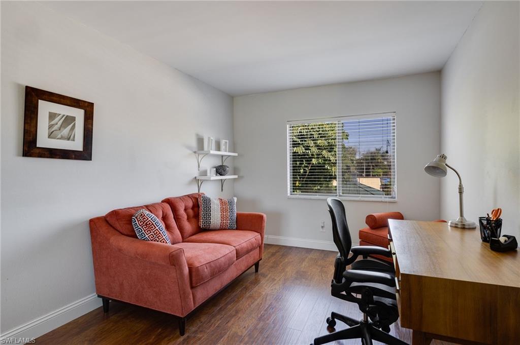 PARKWOODS TOWNHOUSE COMMUNITY - Residential