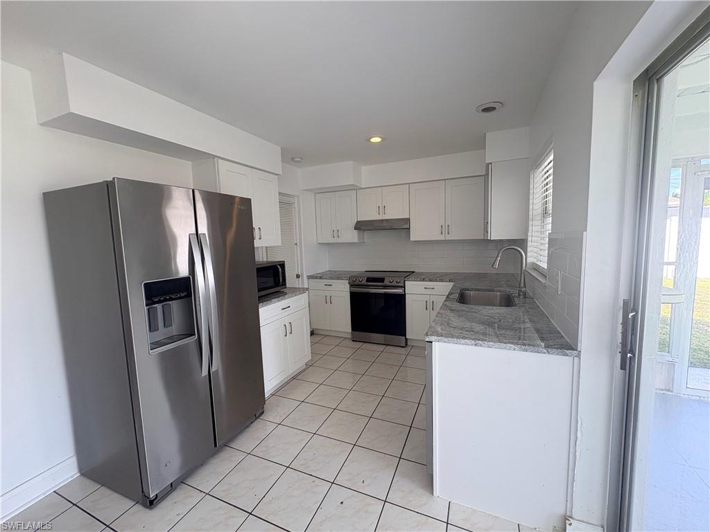 CAPE CORAL - Residential Lease