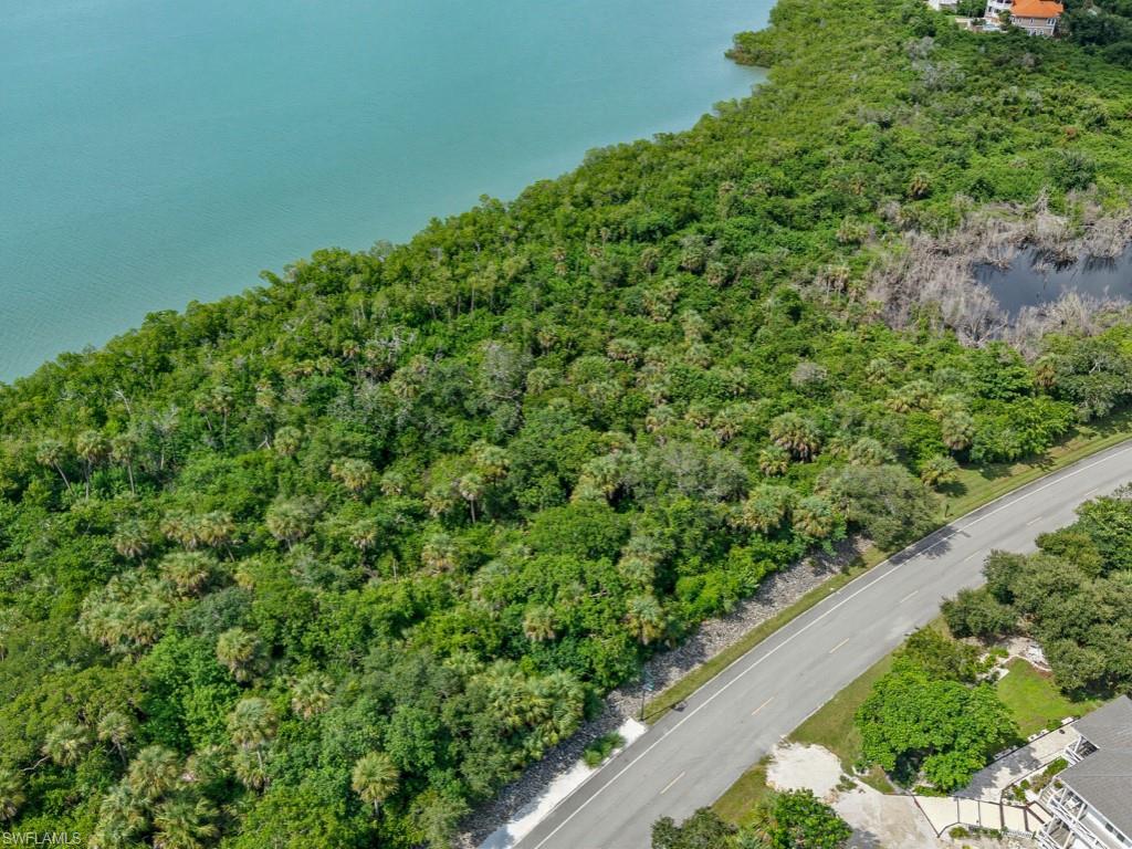 1097 Blue Hill Creek DR