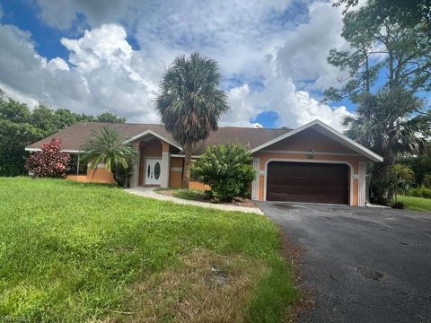 A home in NAPLES