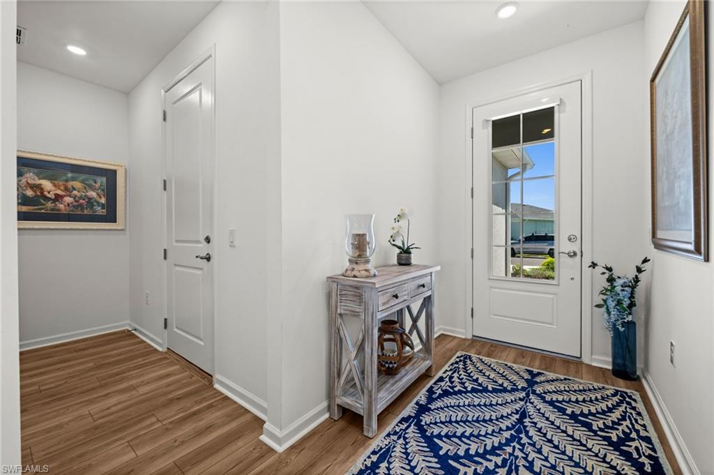 NORTHRIDGE - Residential