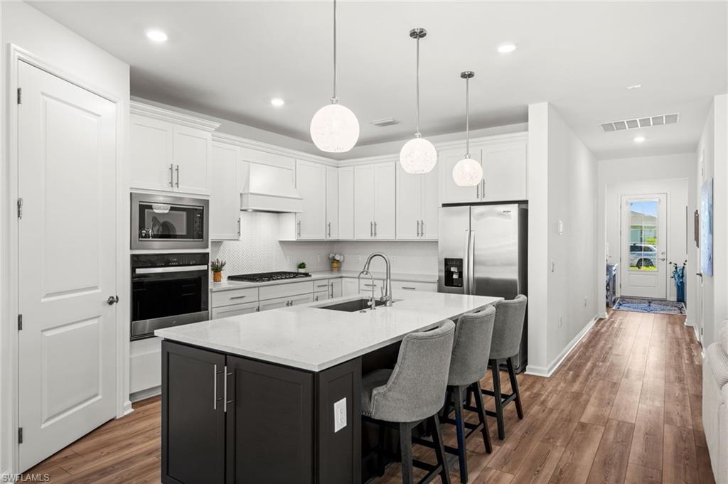 NORTHRIDGE - Residential