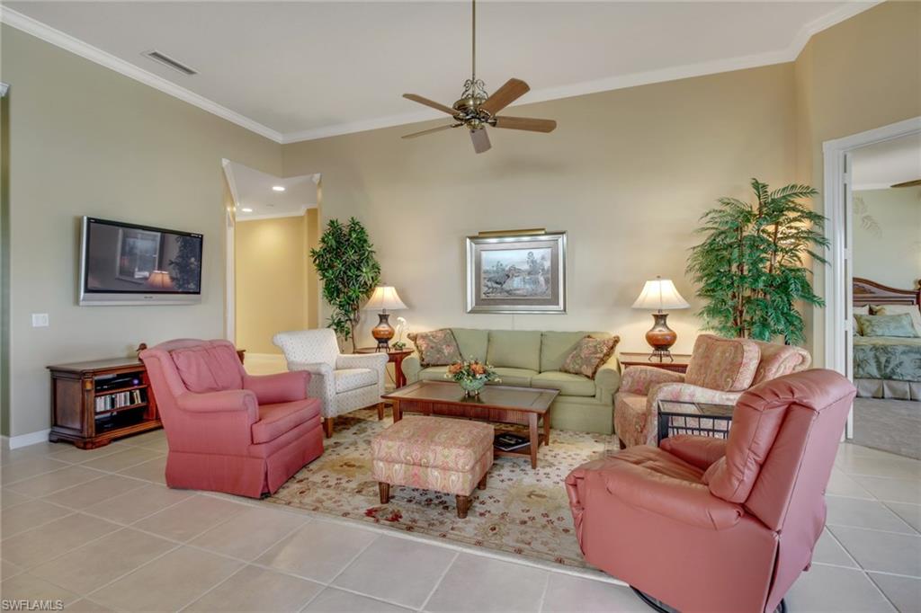 ISLAND WALK - Residential