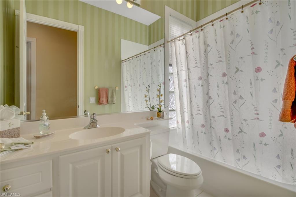 ISLAND WALK - Residential