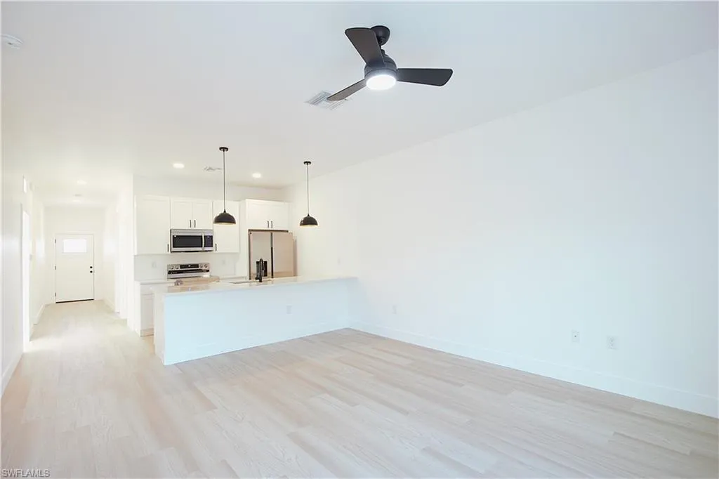 Englewood, Florida 34224, United States, 3 Bedrooms Bedrooms, ,2 BathroomsBathrooms,Residential,Active,169670