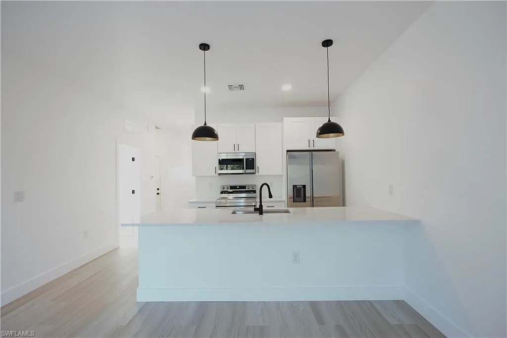 Englewood, Florida 34224, United States, 3 Bedrooms Bedrooms, ,2 BathroomsBathrooms,Residential,Active,169670