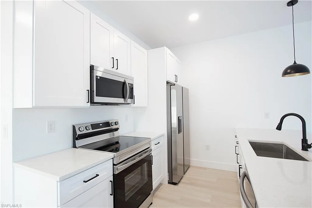 Englewood, Florida 34224, United States, 3 Bedrooms Bedrooms, ,2 BathroomsBathrooms,Residential,Active,169670