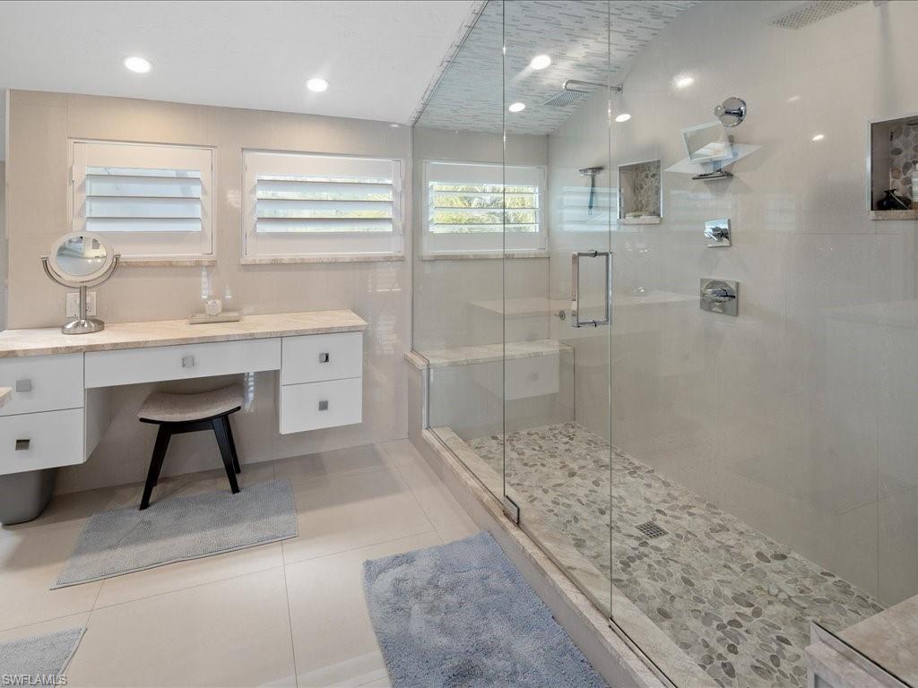 LOGAN WOODS - Residential