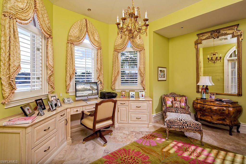 MOORINGS - Residential