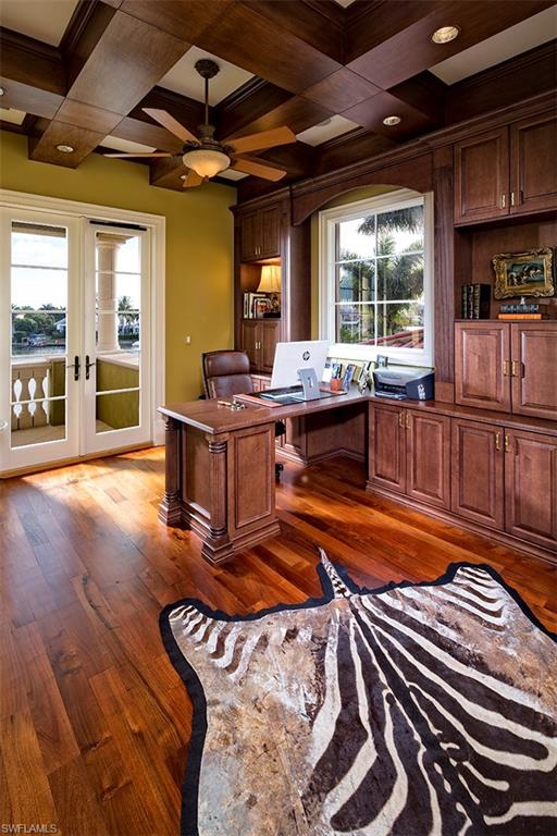 MOORINGS - Residential