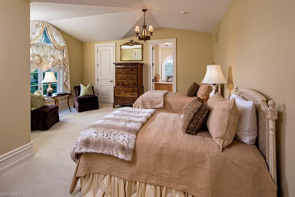 MOORINGS - Residential