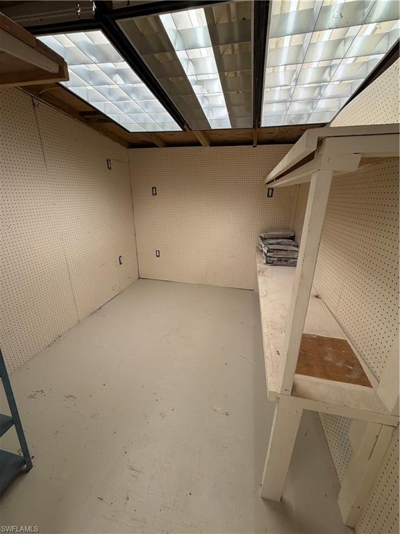 SUNCOAST ESTATE - Residential